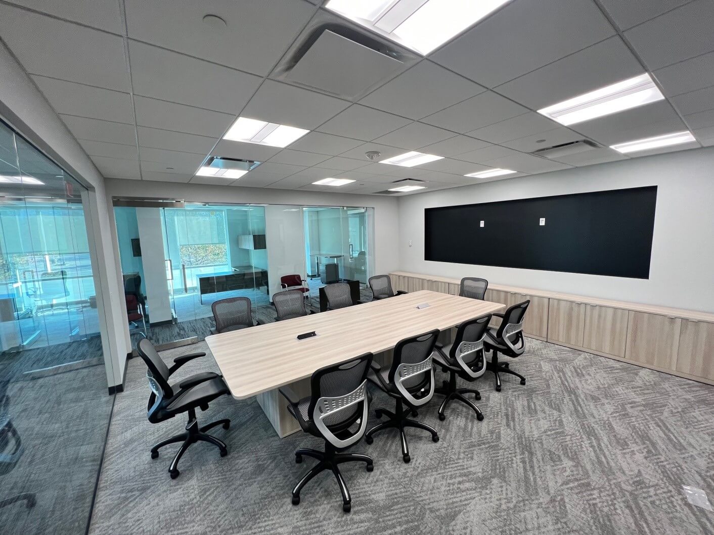 PTI Office Furniture recently furnished office in Englewood Cliffs NJ.  Need to seat a large team in a single room? PTIOF can outfit your conference room with the look and feel you desire.