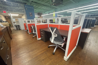 At our PTIOF showroom, See our available panel dividers for multiple workstations. Paneling available in various colors and designs. Come by today!
